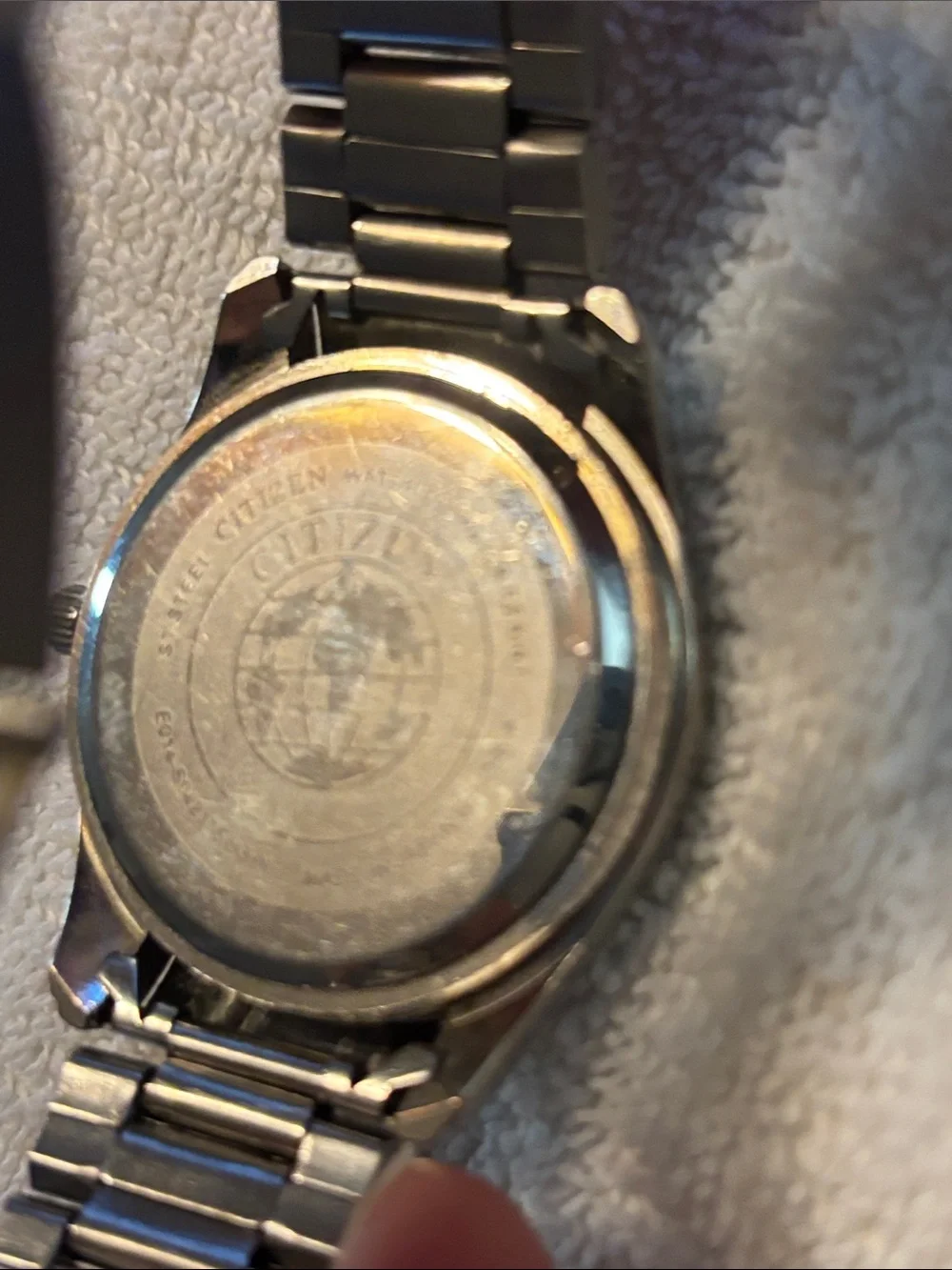 Men's Silver Tone Analog Watch with Black Dial
